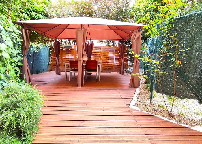 Garden Level Nearby Appartement